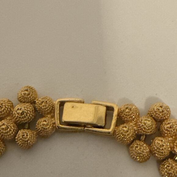 Avon Hazelnut Gold Tone Choker Necklace Textured Cone Shaped Clusters Bee Hives - Picture 6 of 9